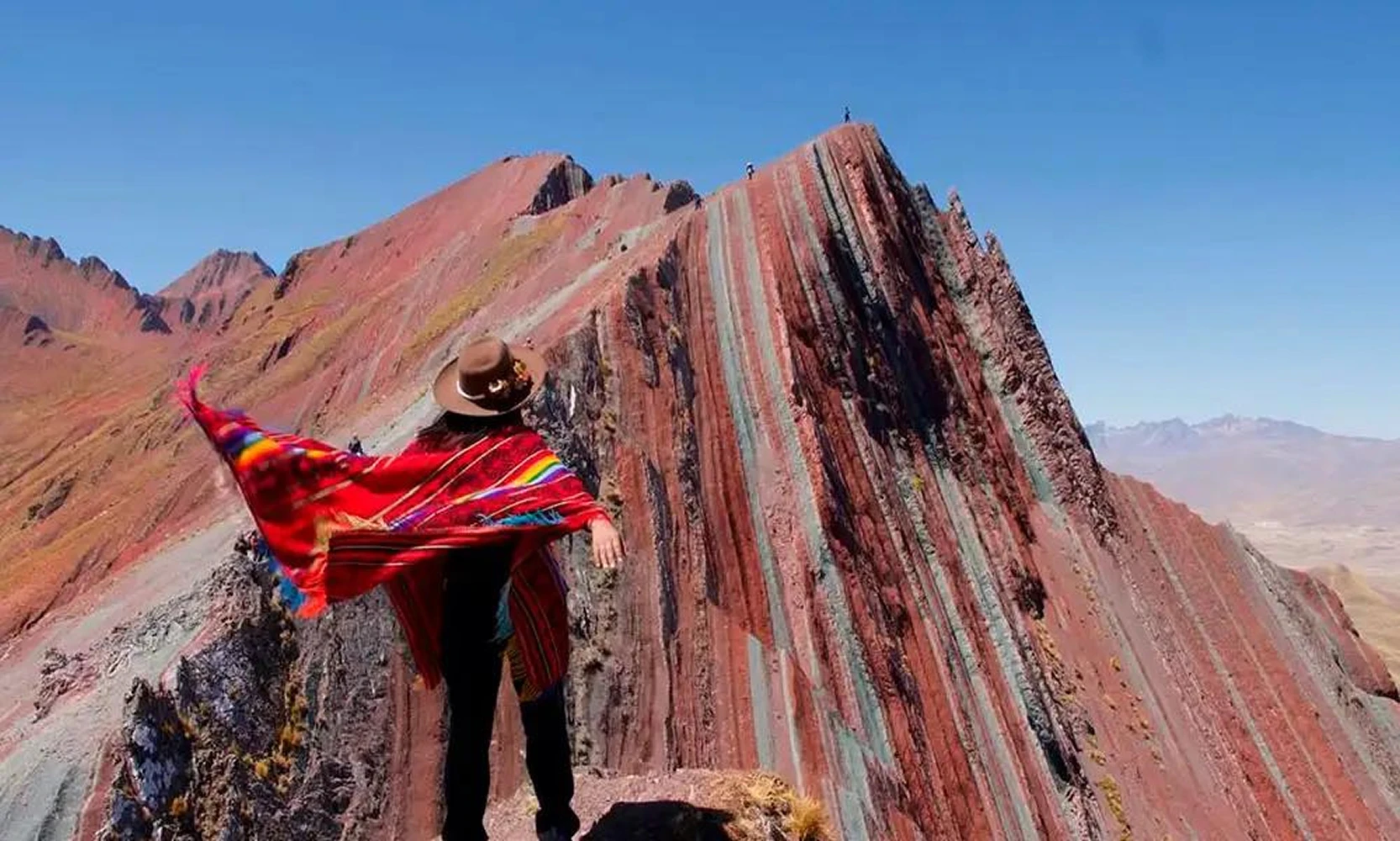 Ausangate & Rainbow Mountain Expedition 2